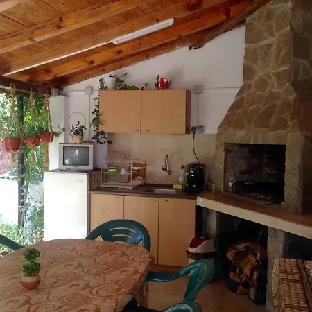 Guest house 